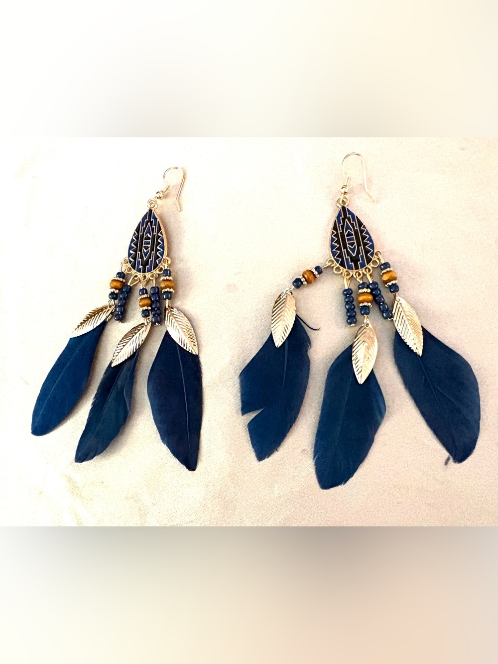Bohemian Black Feather Dangle Earrings. Nwt.